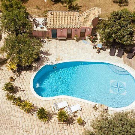 Dependance In Villa Con Piscina Ragusa Exterior photo