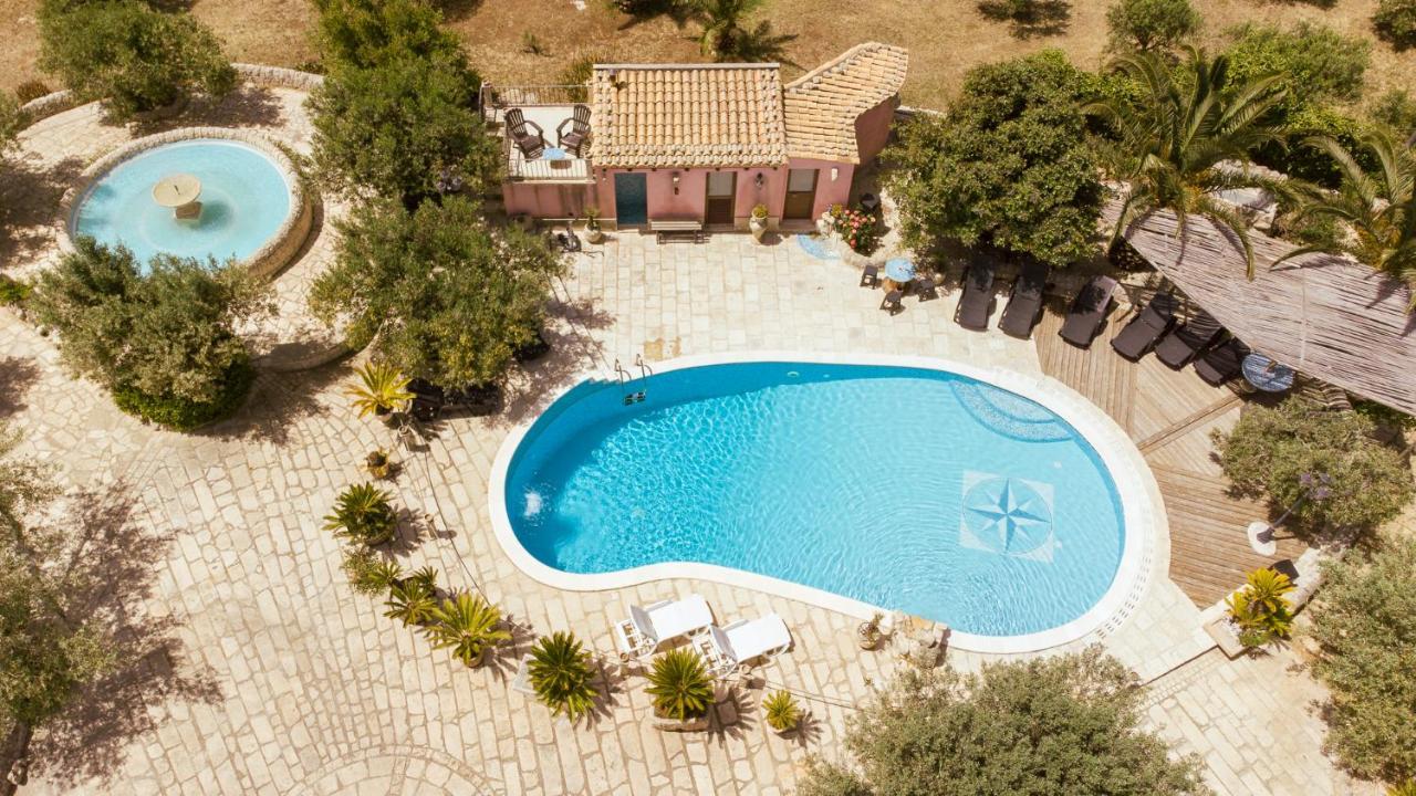 Dependance In Villa Con Piscina Ragusa Exterior photo