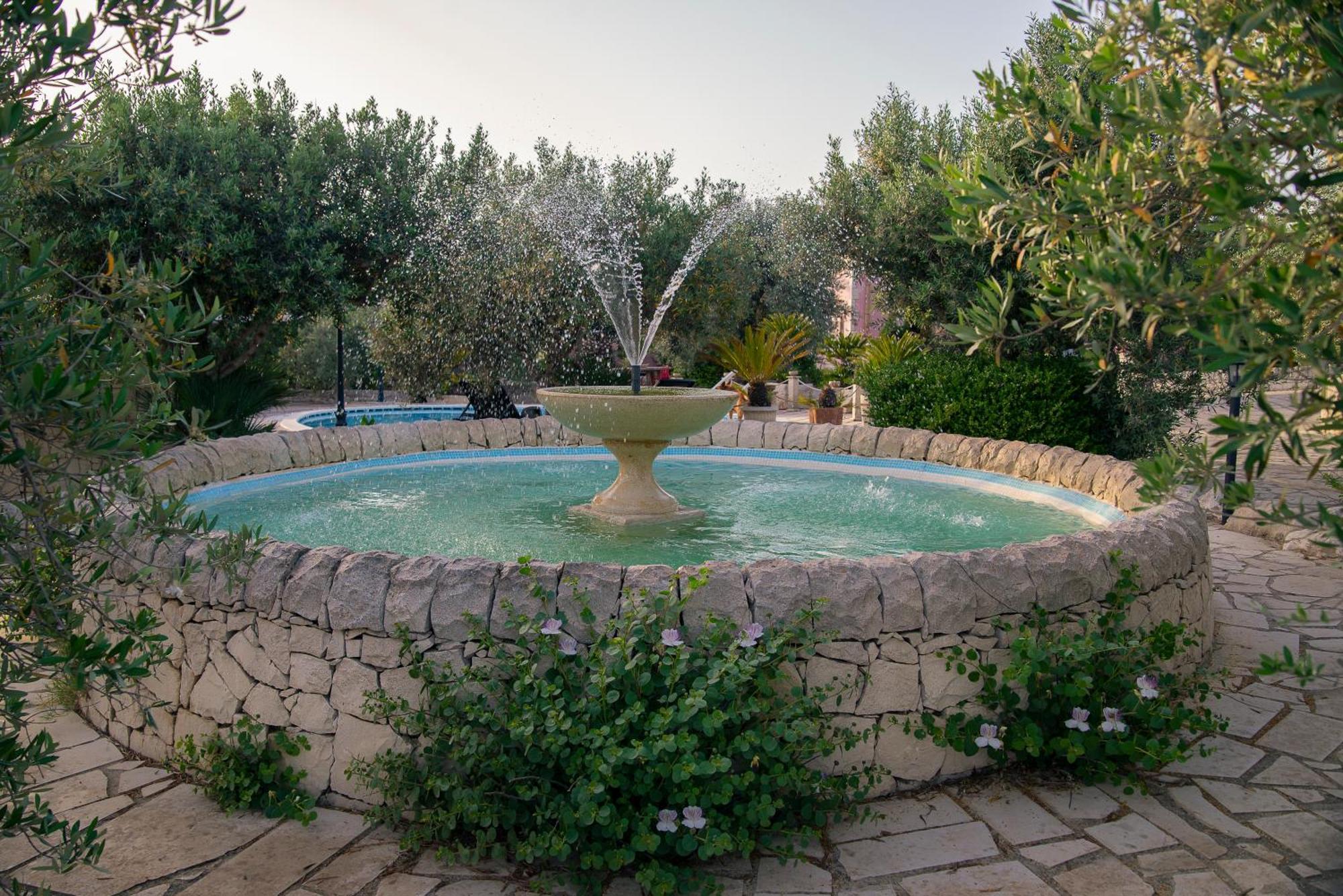 Dependance In Villa Con Piscina Ragusa Exterior photo